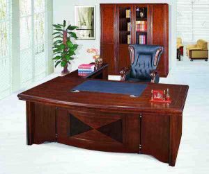 成都老板桌椅回收，大班臺(tái)回收